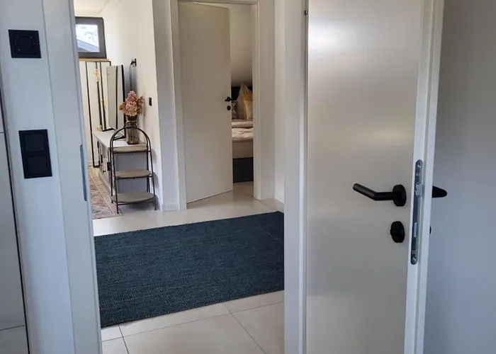 Neueroeffnung Angies Loft *